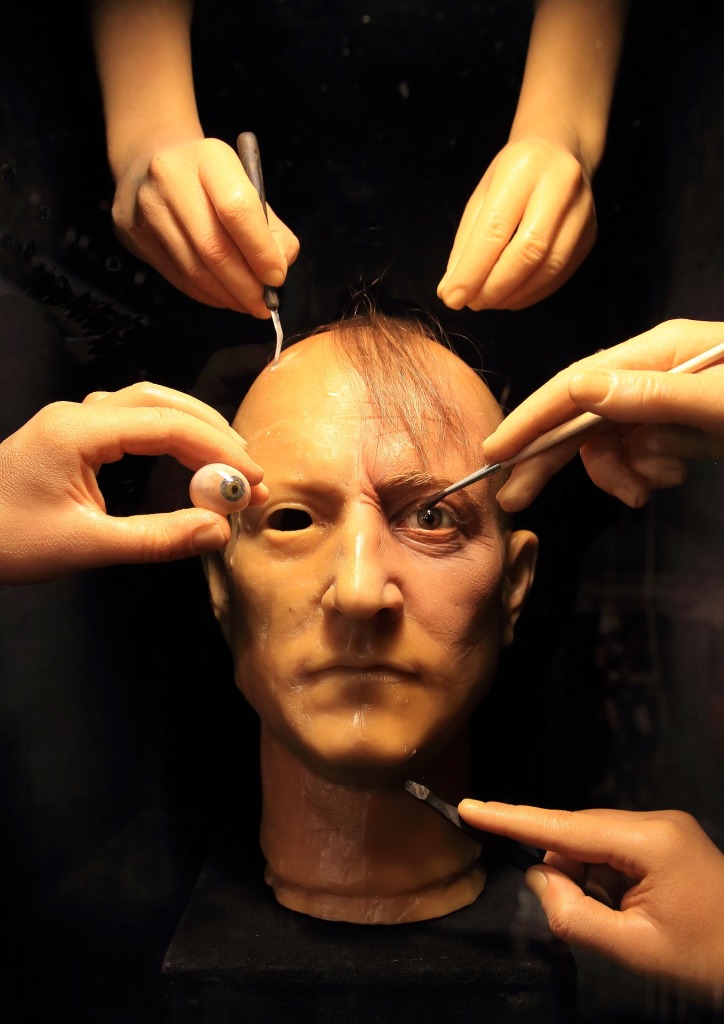 Proces tworzenia twarzy figury woskowej